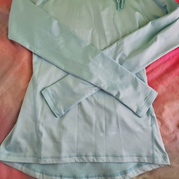 Layer 8 performance top turtleneck small blue - Picture 2 of 6